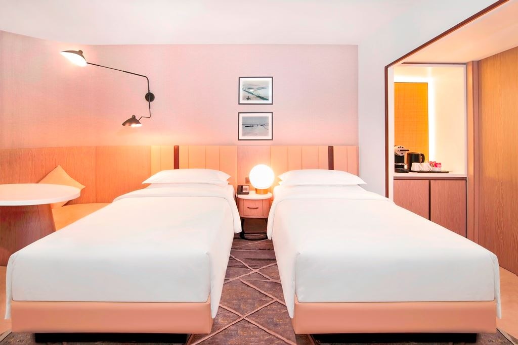 rooms-club-city-view