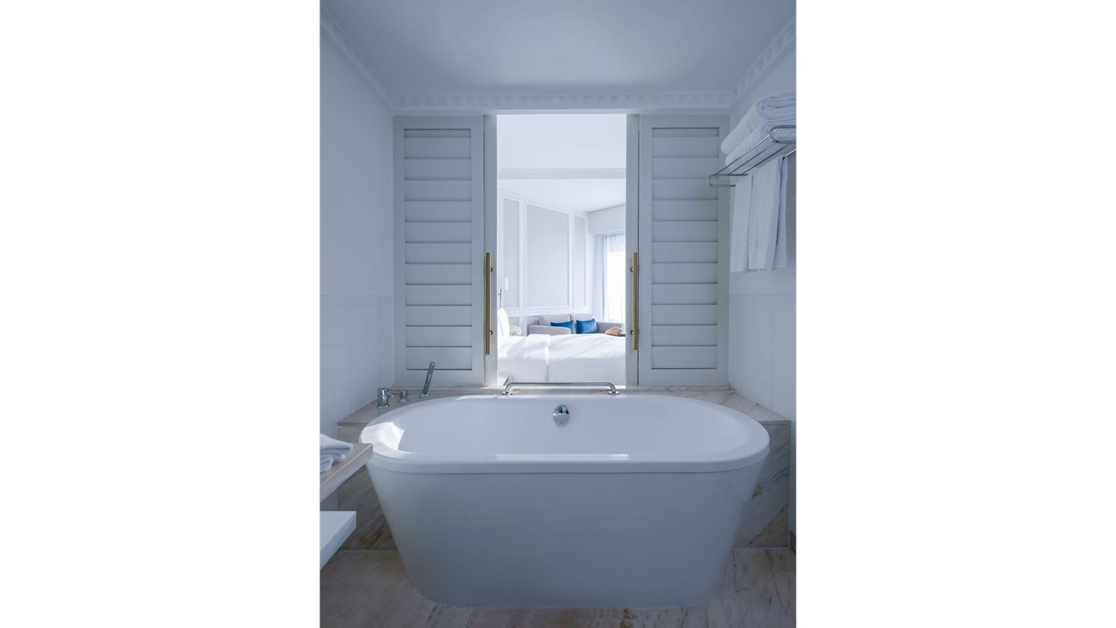 rooms-superior-king-room