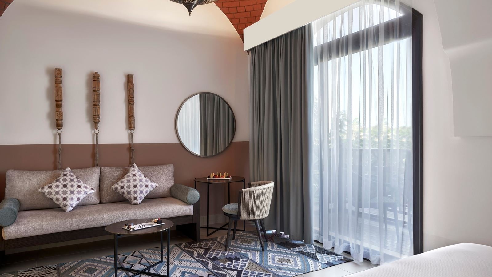 rooms-guest-room-king-or-twin