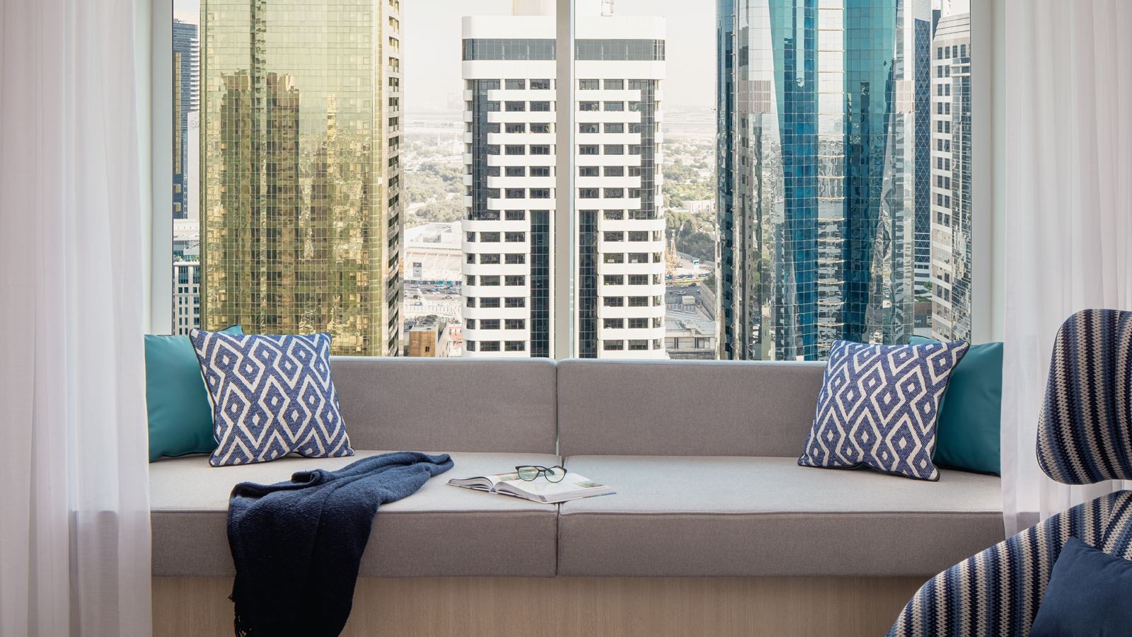 rooms-newly-designed-windowseat-view-room