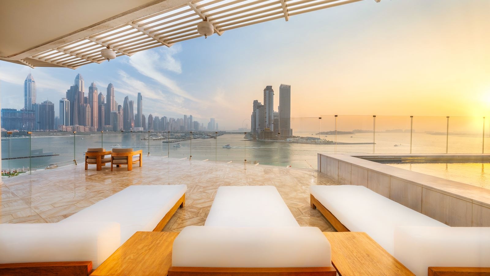 rooms-4-bed-|-xl-terrace--pool-suite