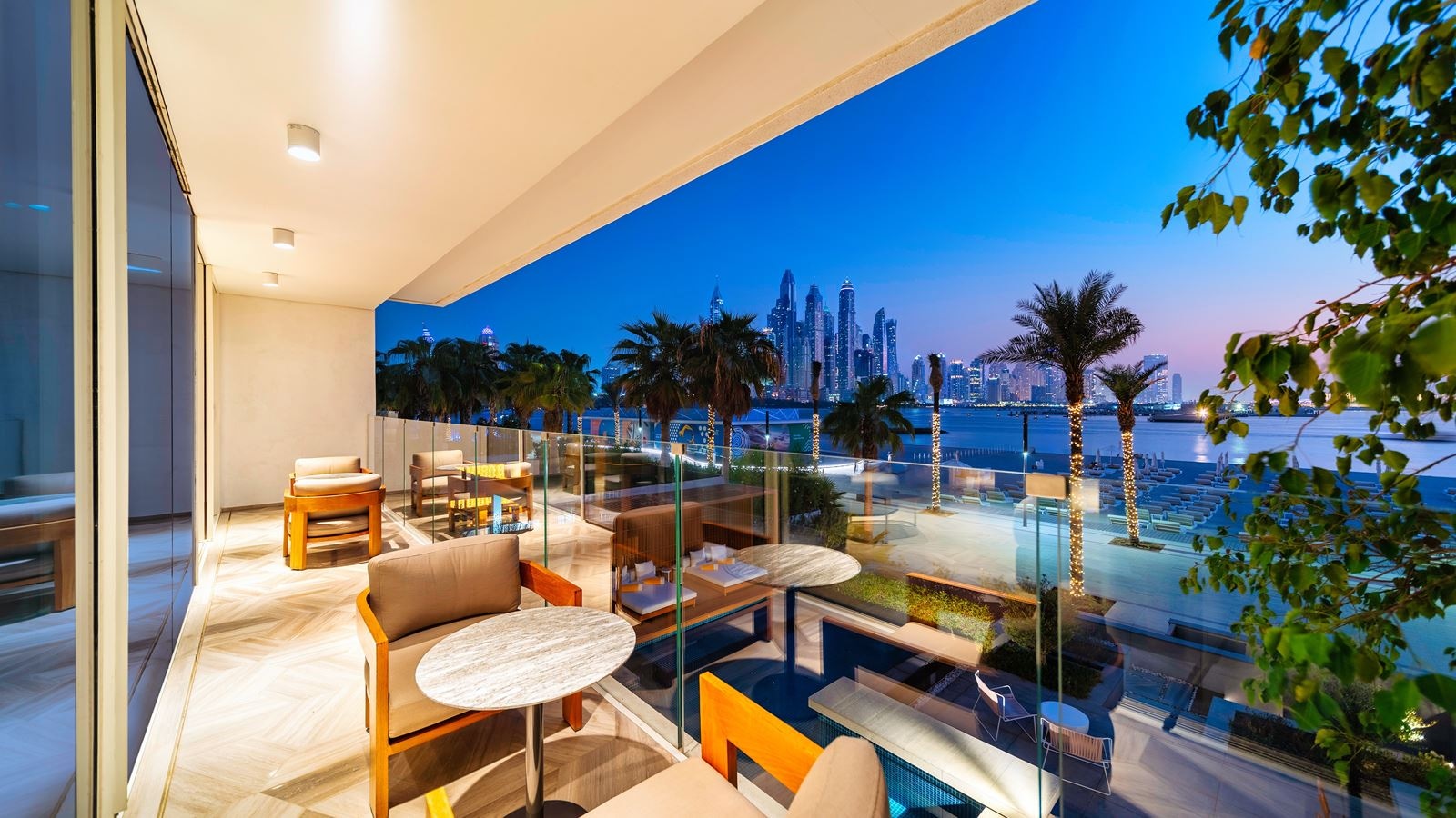 rooms-4-bed-|-beach-villa-wpool