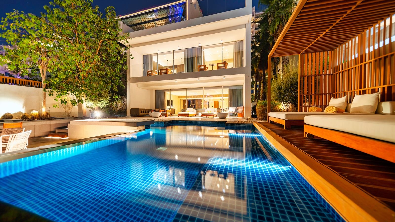 rooms-4-bed-|-beach-villa-wpool