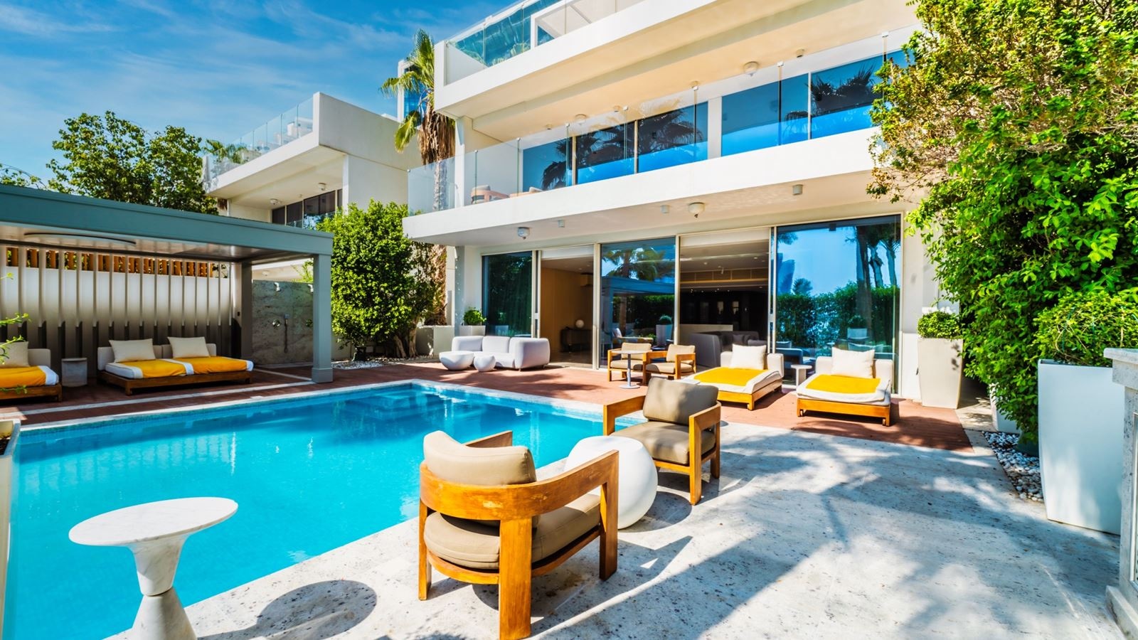 rooms-5-bed-|-beach-villa-wpool