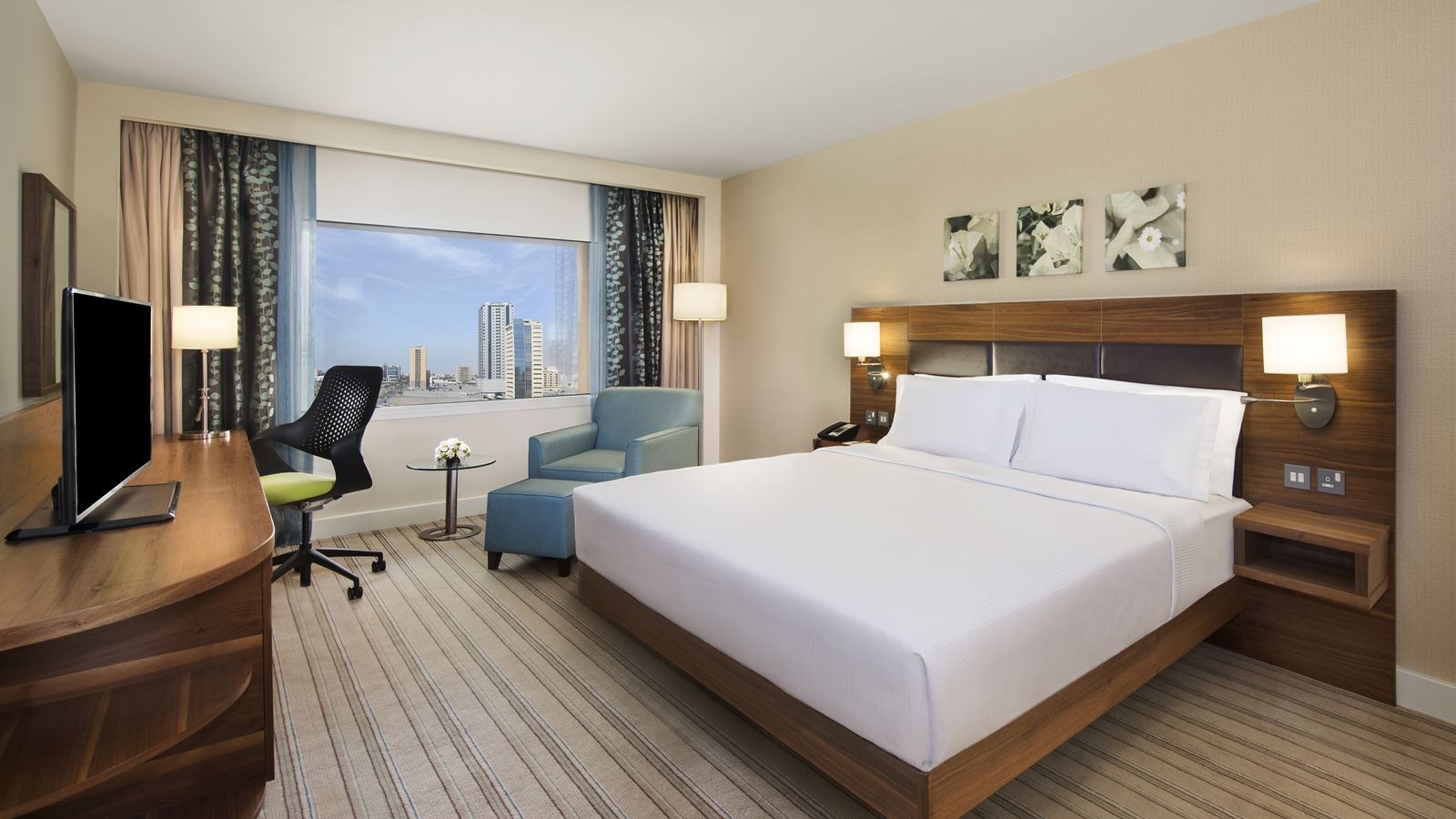 rooms-guest-room-king