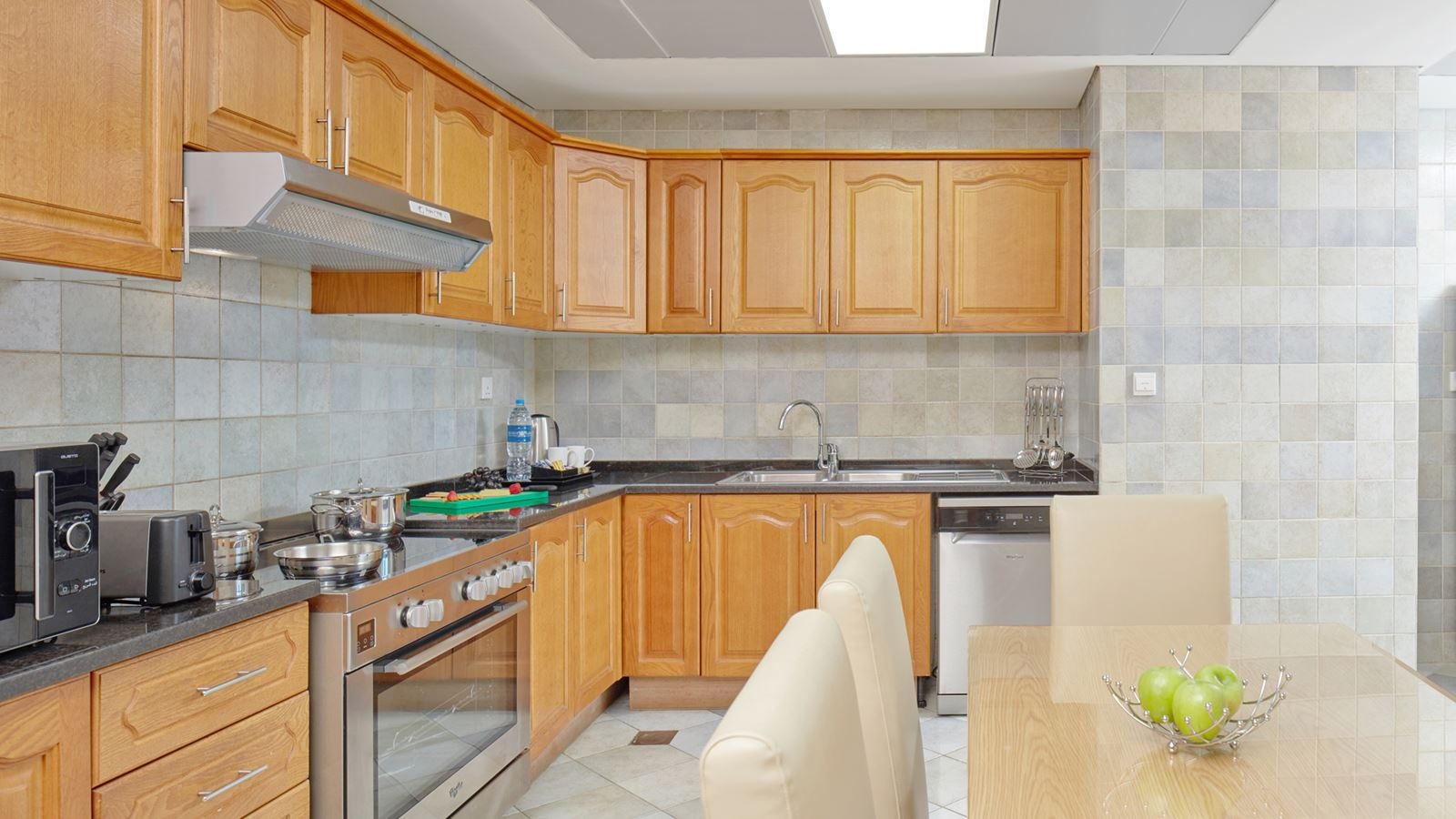 rooms-five-bedroom-deluxe-villa