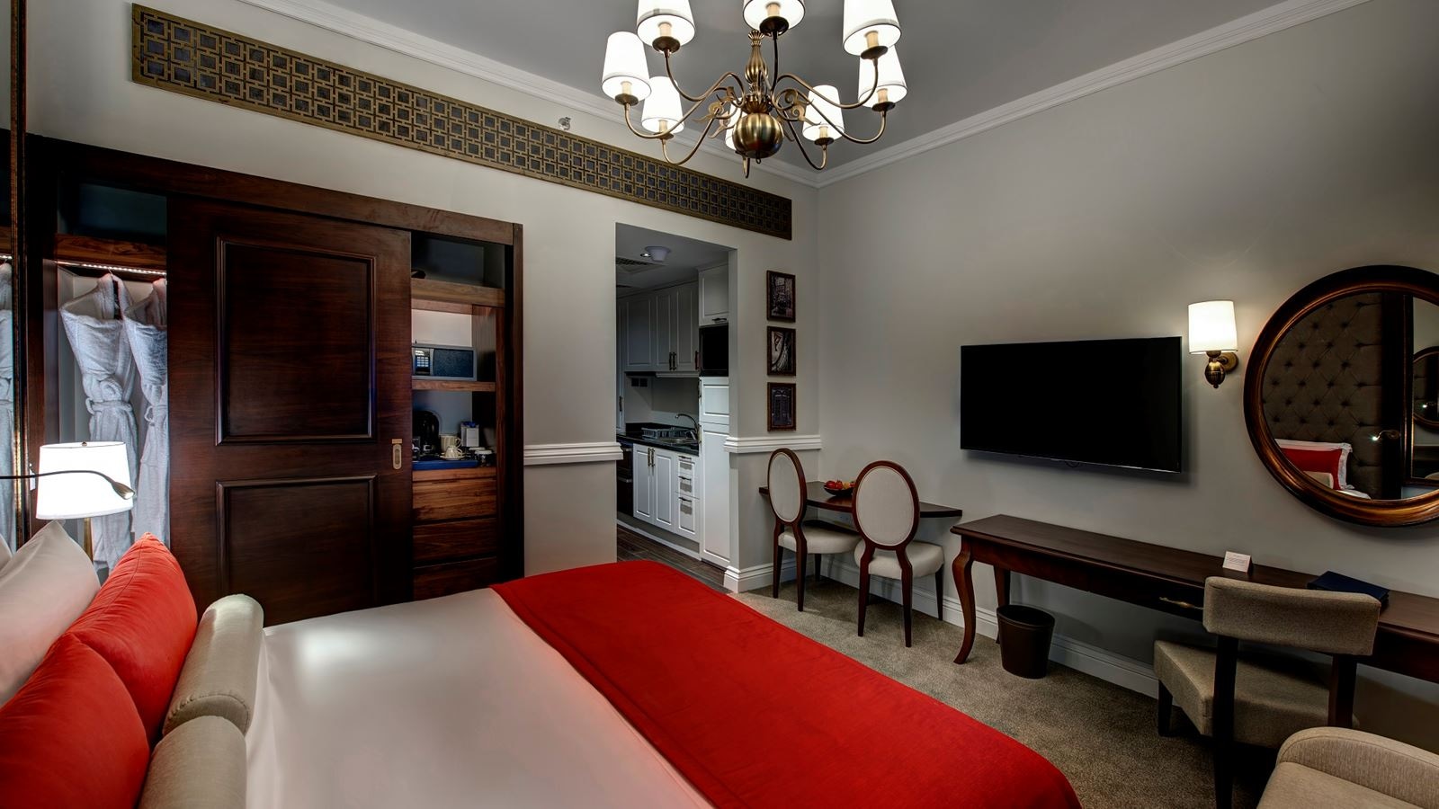 rooms-deluxe-studio-city-view