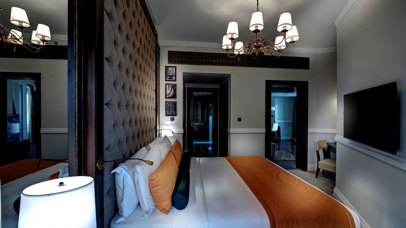 rooms-executive-studio-city-view-or-partial-sea-view