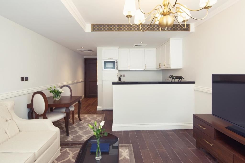 rooms-premium-1-bedroom-apartment-city-view-or-partial-sea-view