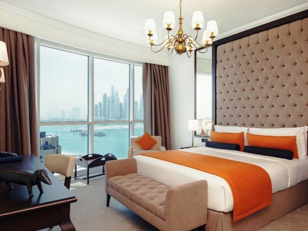 rooms-superior-suite-city-view