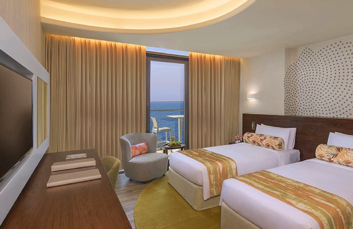 rooms-premium-room-partial-sea-view