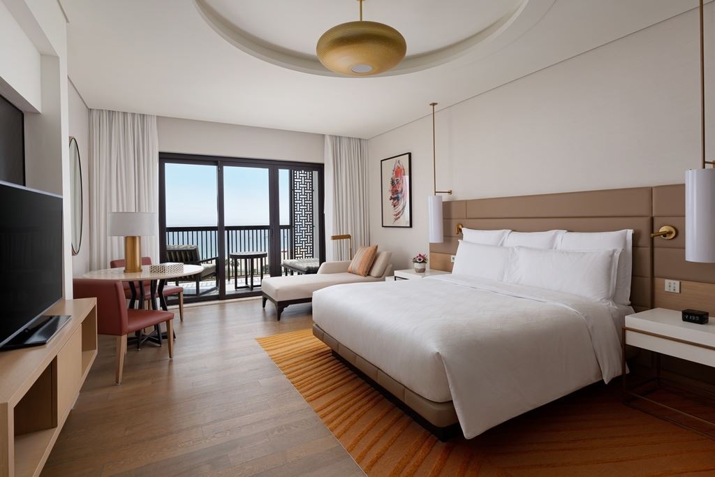 rooms-deluxe-ocean-view-room