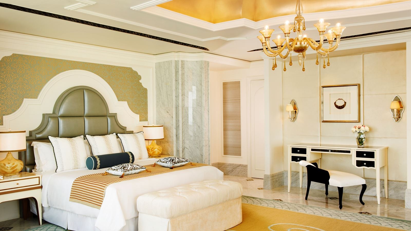 rooms-al-manhal-suite