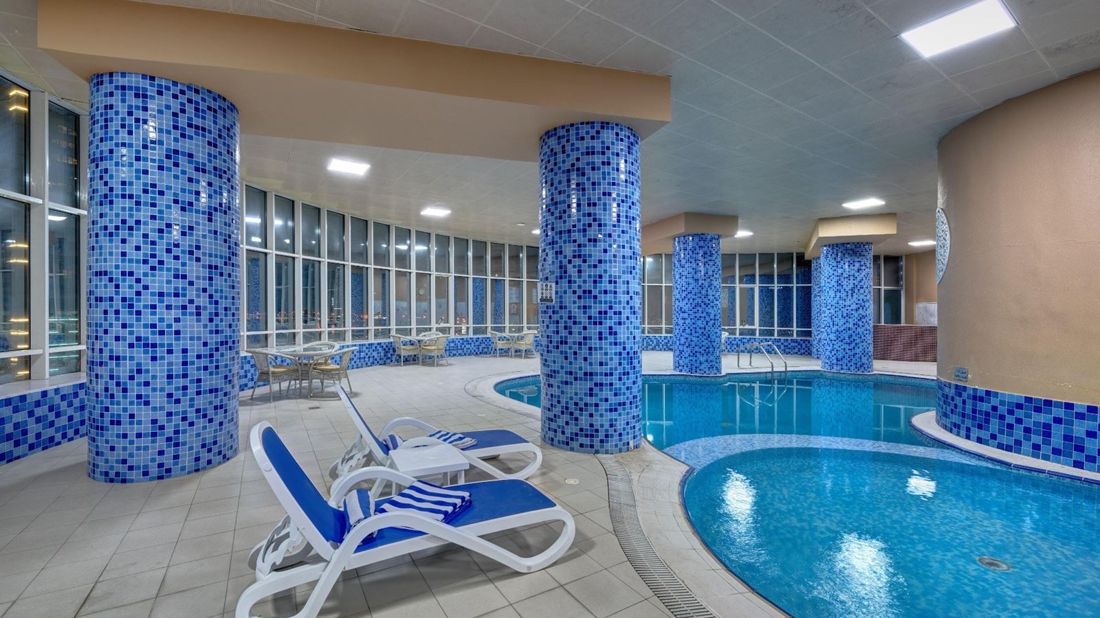 pools-indoor-pool