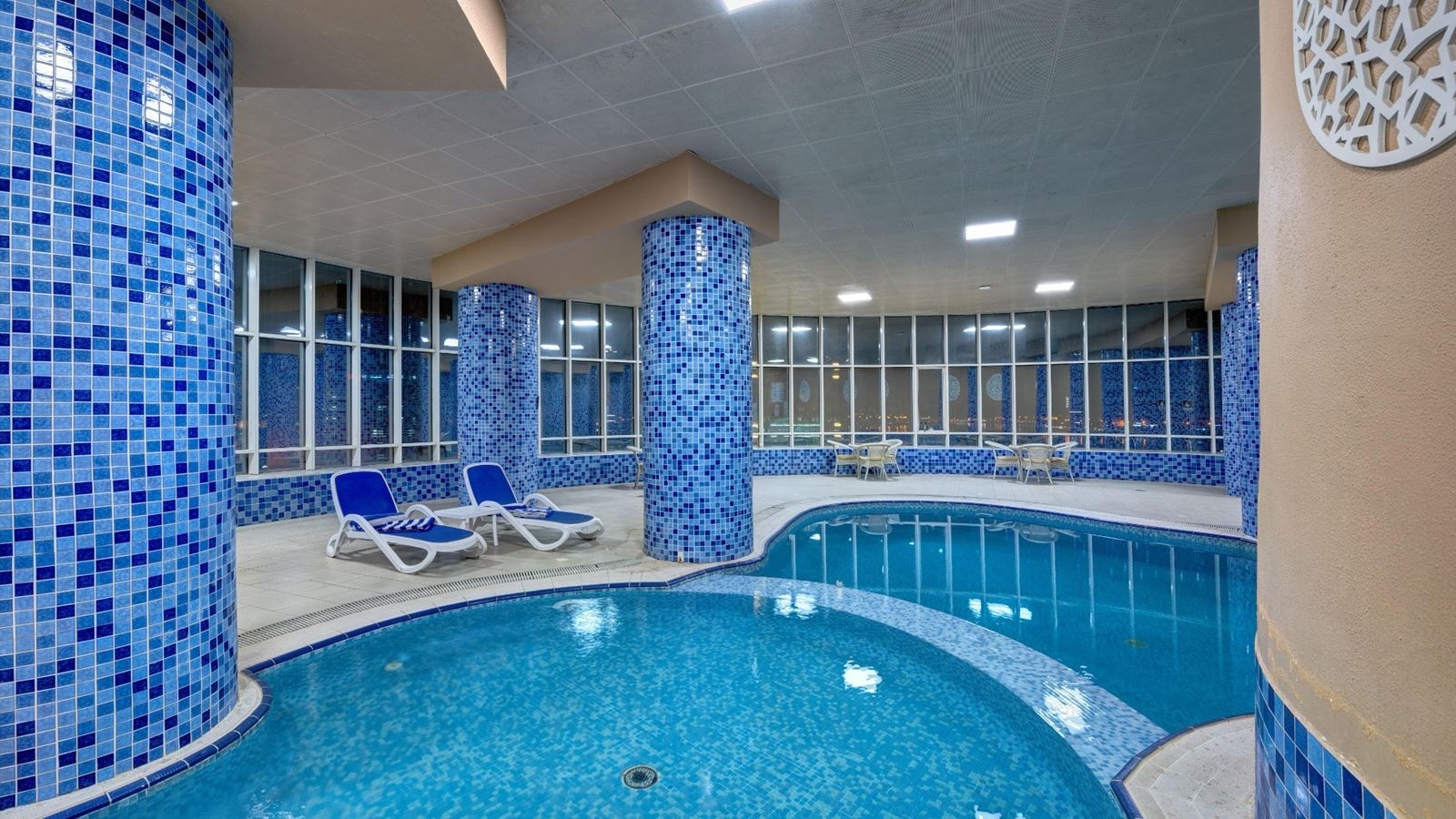 pools-indoor-pool