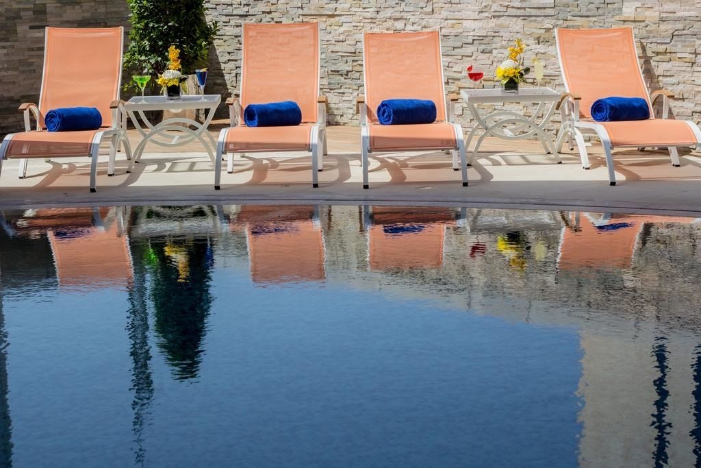 pools-outdoor--indoor-pool