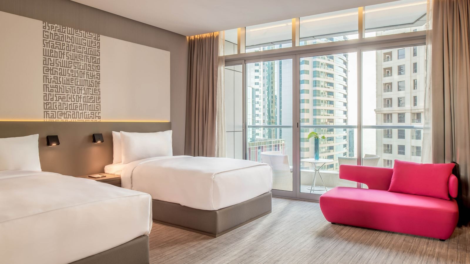 rooms-premium-twin-room-with-balcony