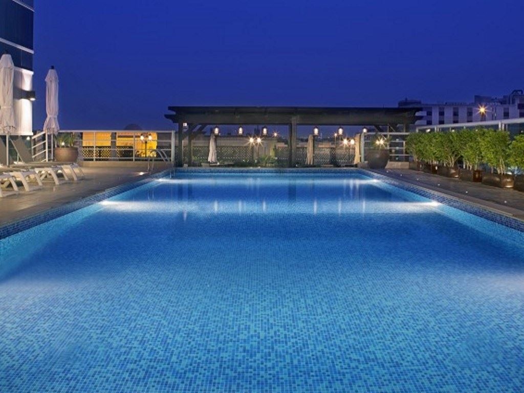 pools-outdoor-pool