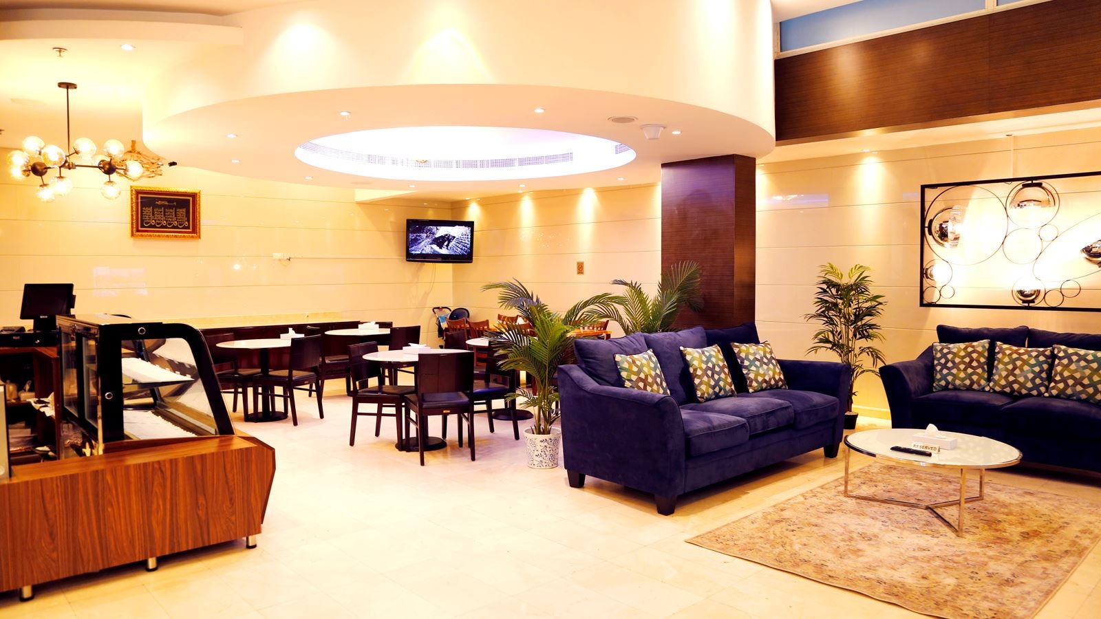 restaurants-grand-square-restaurant