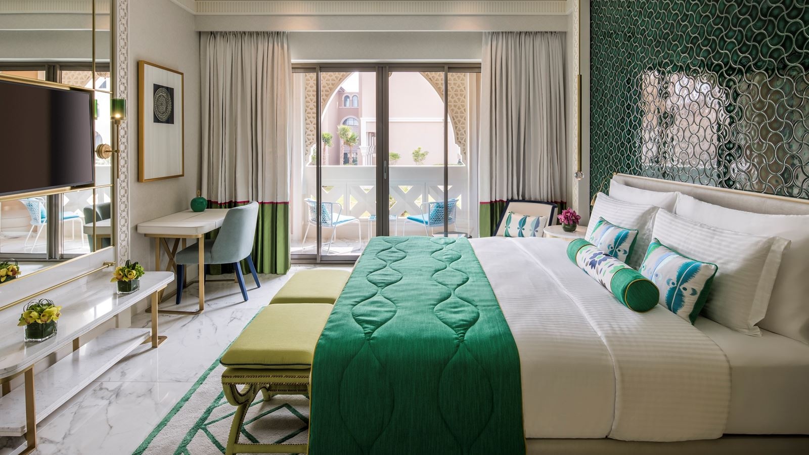 rooms-deluxe-room-garden-view