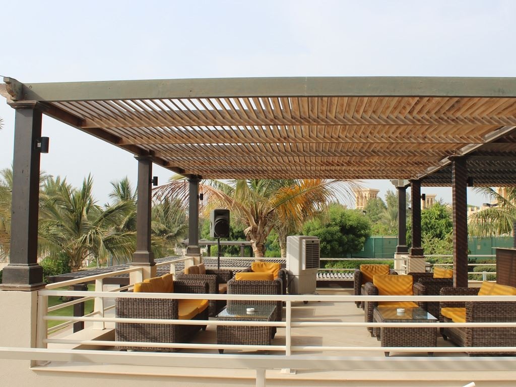 bars-marjan-pool-bar-and-restaurant