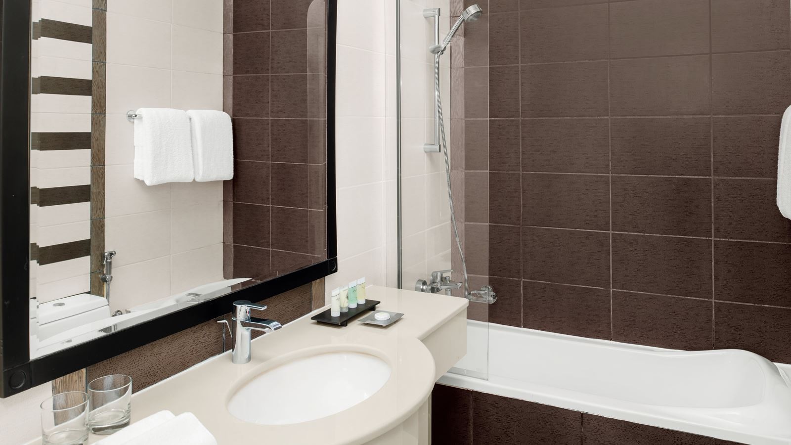 rooms-3-bedroom-residence