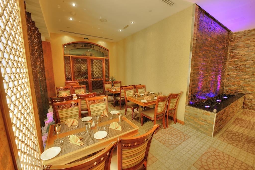 restaurants-liwan-resturant