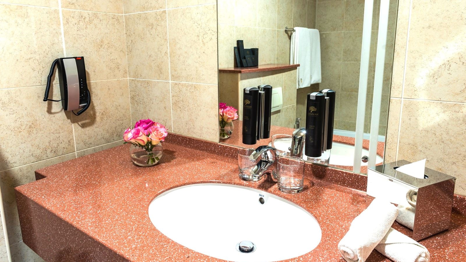 rooms-jannah-two-bedroom-suite-marina