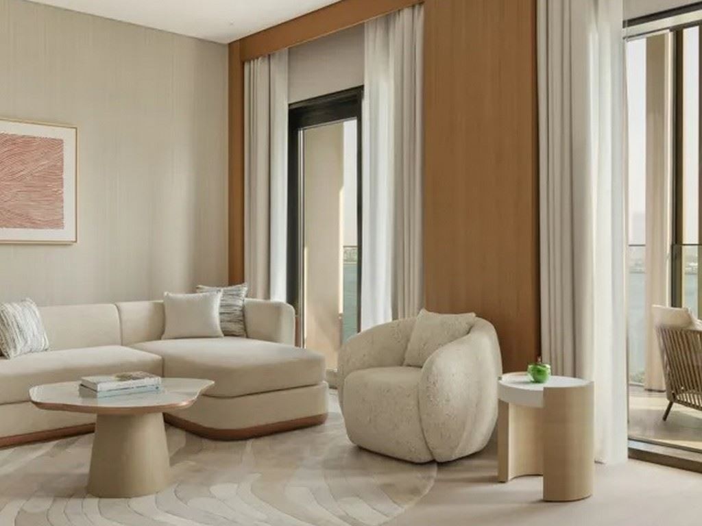 rooms-walking-eclipse-suite-w-resort-view