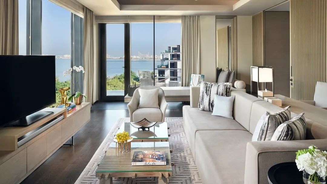 rooms-harmony-oceanfront-master-suite