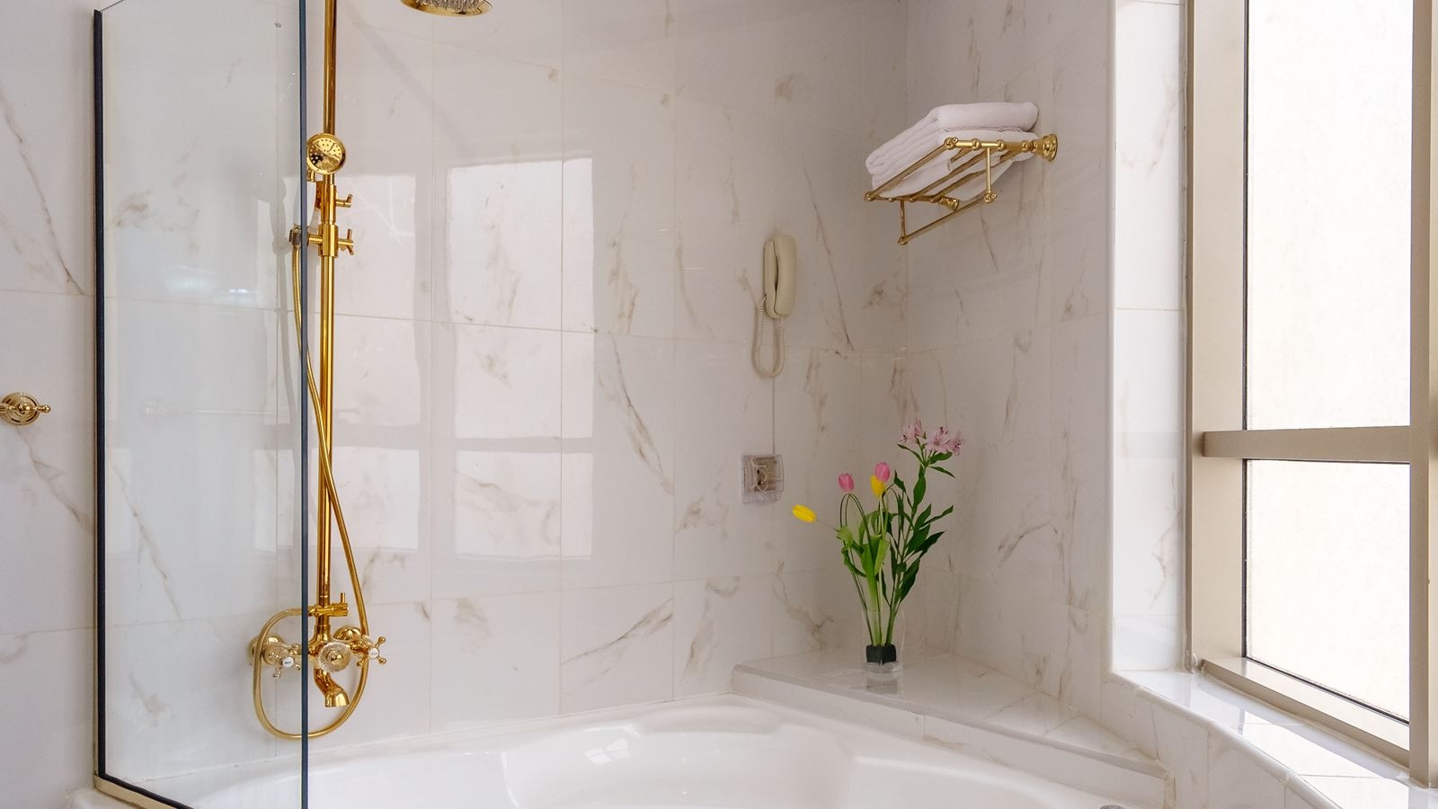 rooms-executive-suite