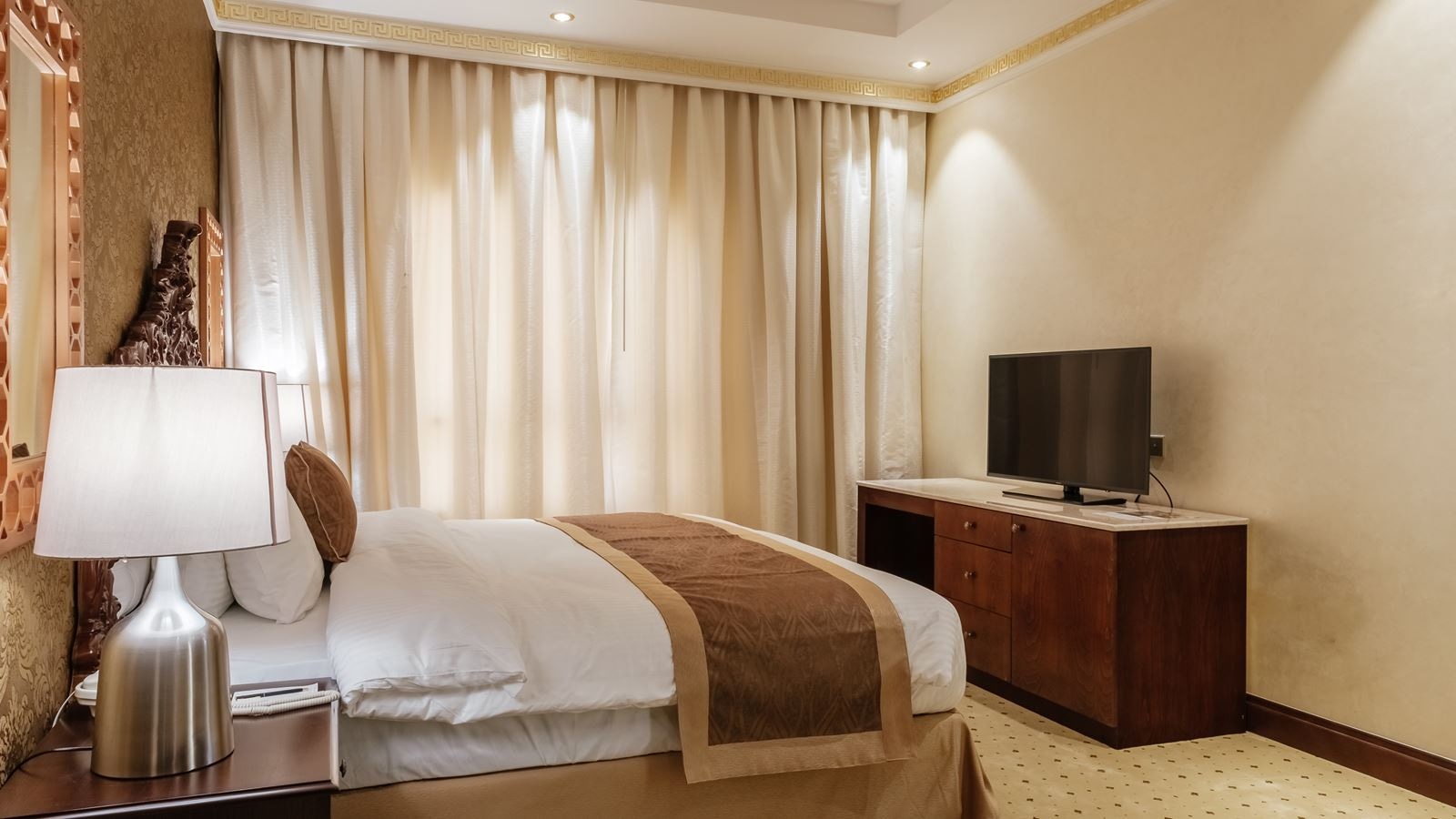 rooms-executive-suite