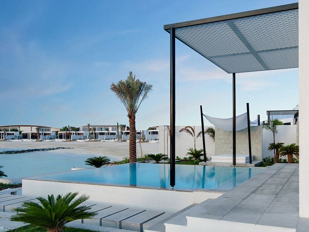 rooms-1-bedroom--beach-villa