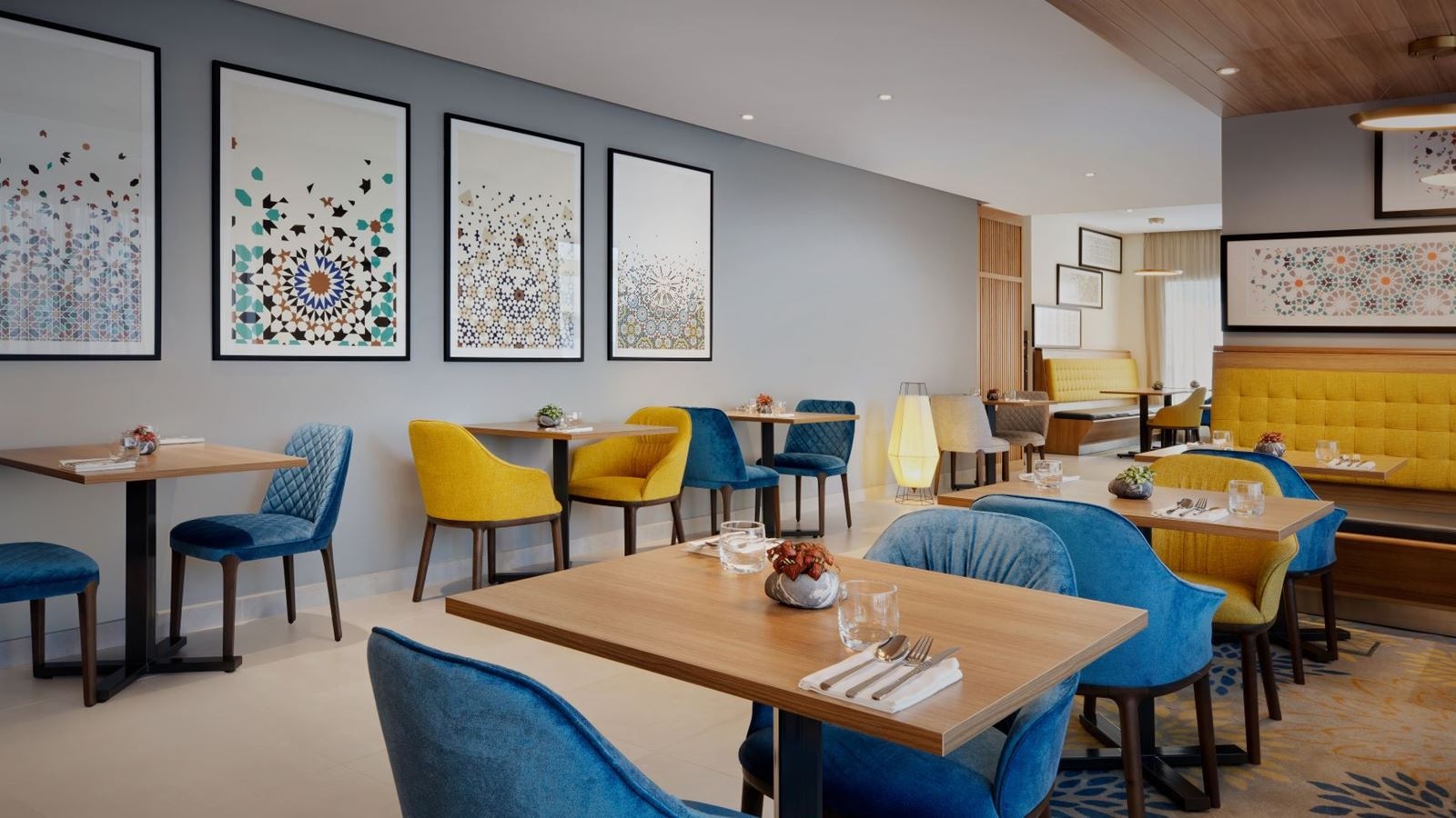 restaurants-the-hub-restaurant