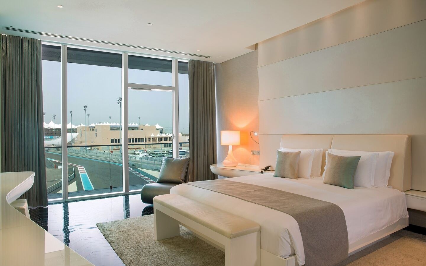 rooms-fantastic-suite