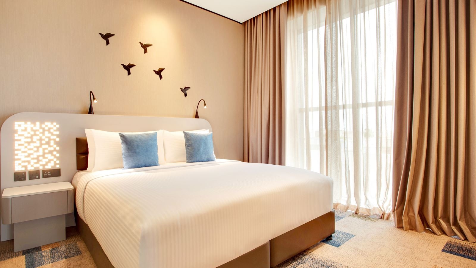 rooms-one-bedroom-suite