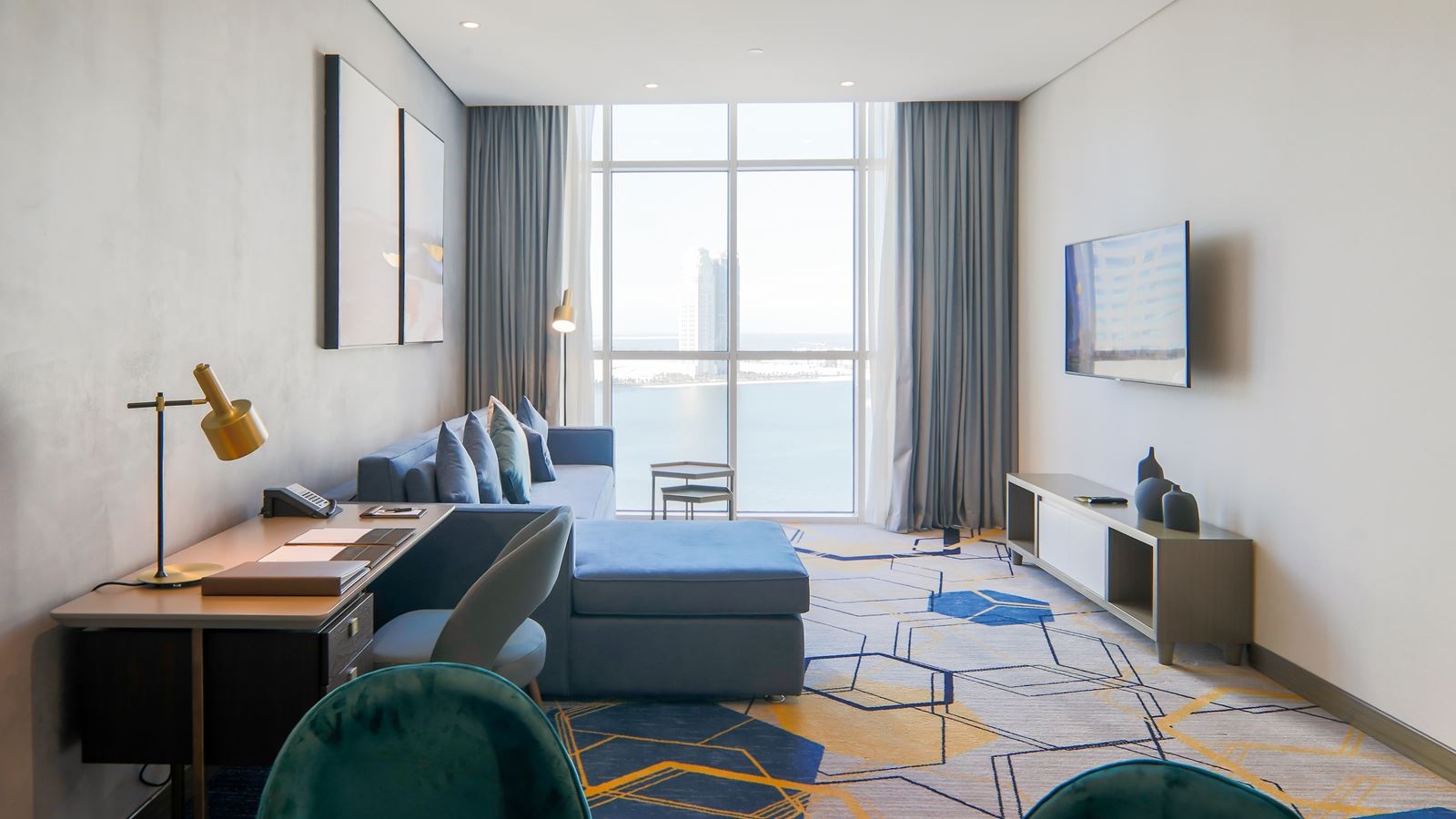 rooms-executive-suite-room