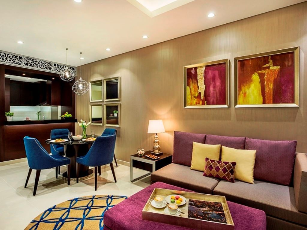 rooms-one-bedroom-suite-downtown-view