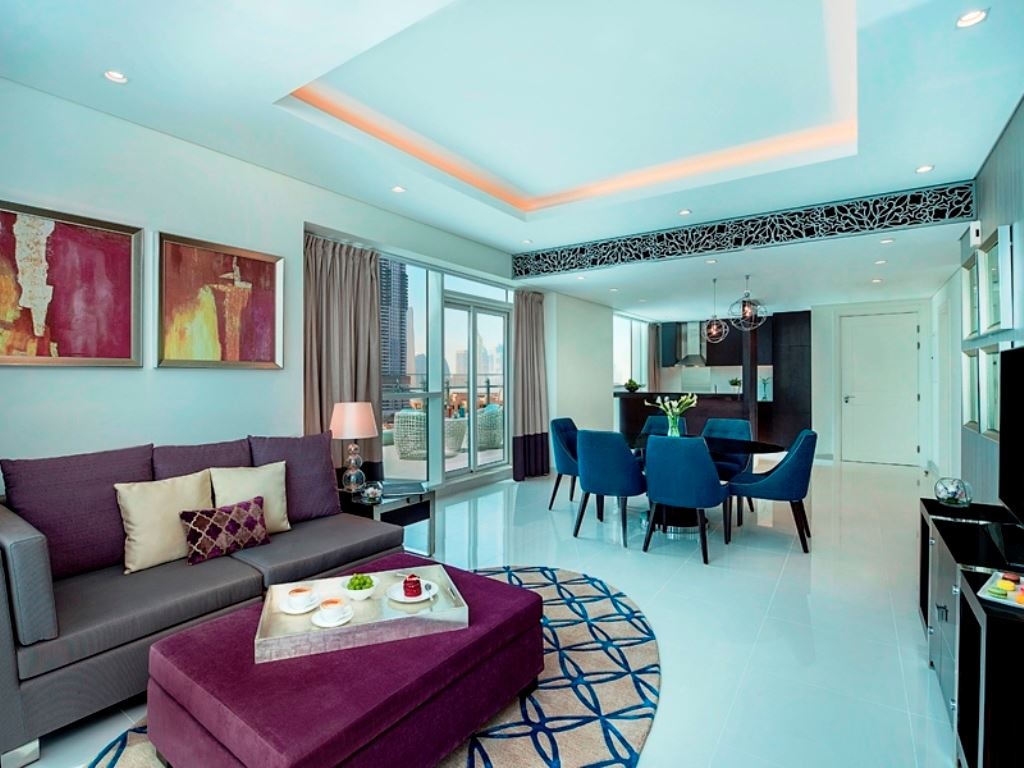 rooms-three-bedroom-suite-downtown-view