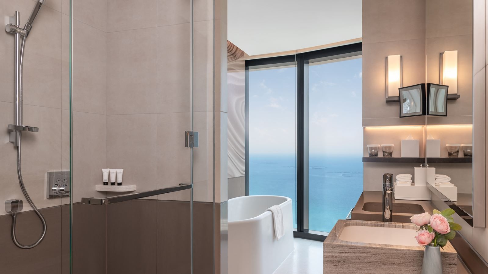 rooms-one-bedroom-sea-view-suite