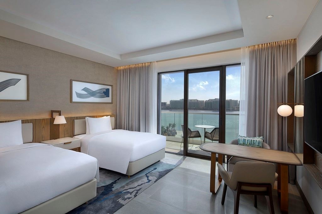 rooms-two-double-beds-deluxe-room-with-bay-view