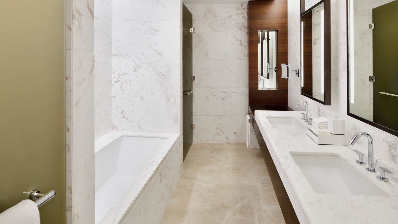 rooms-premier-room-king