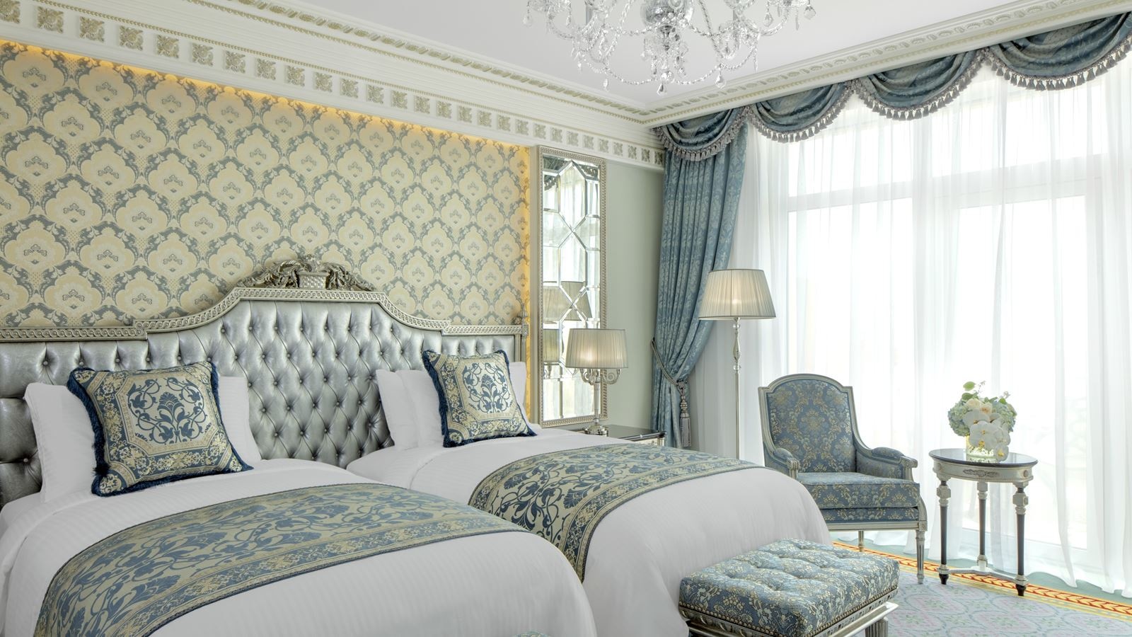 rooms-premier-garden-walk