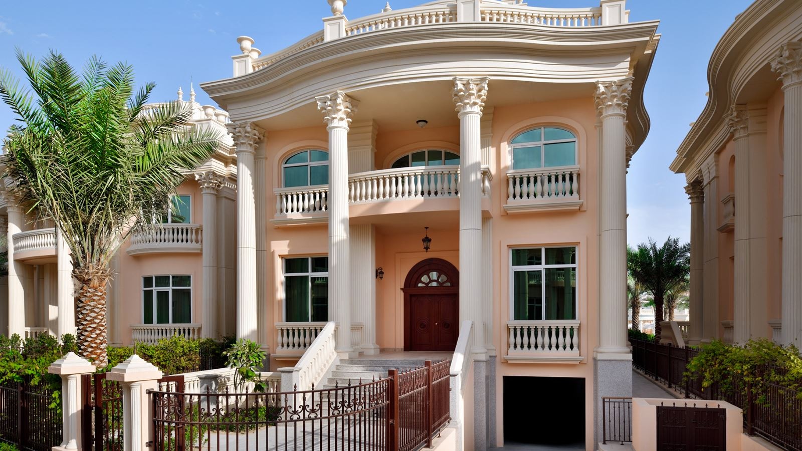 rooms-raffles-royal-villa