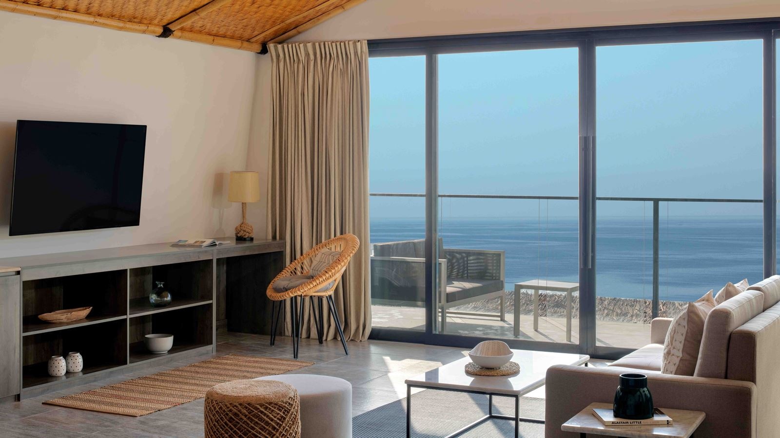 rooms-two-bedroom--beach-pool-villa