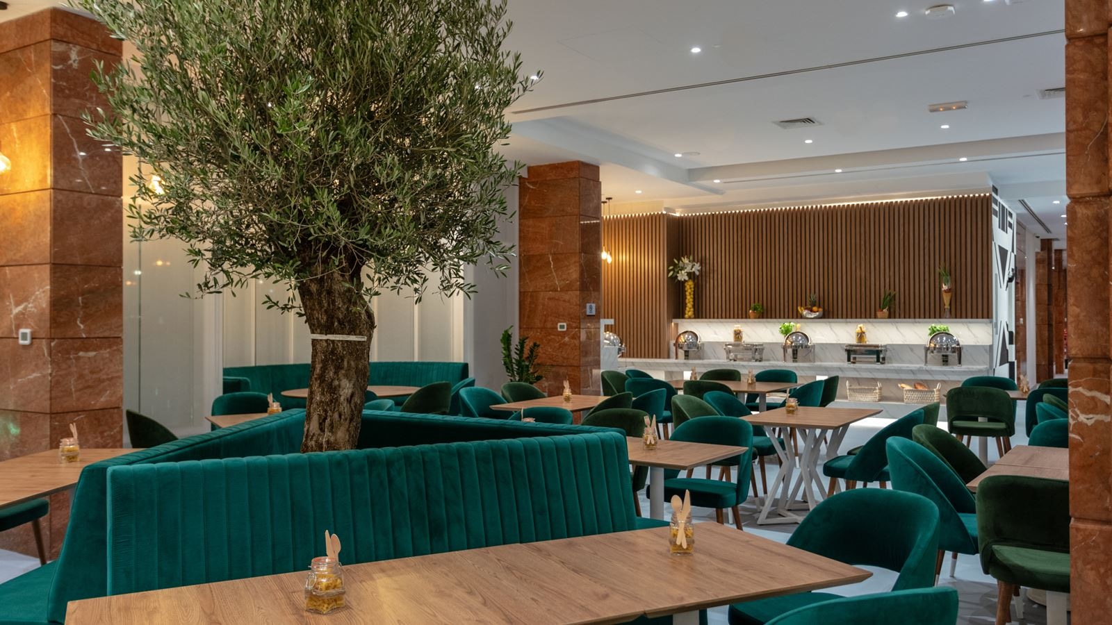 restaurants-restaurants