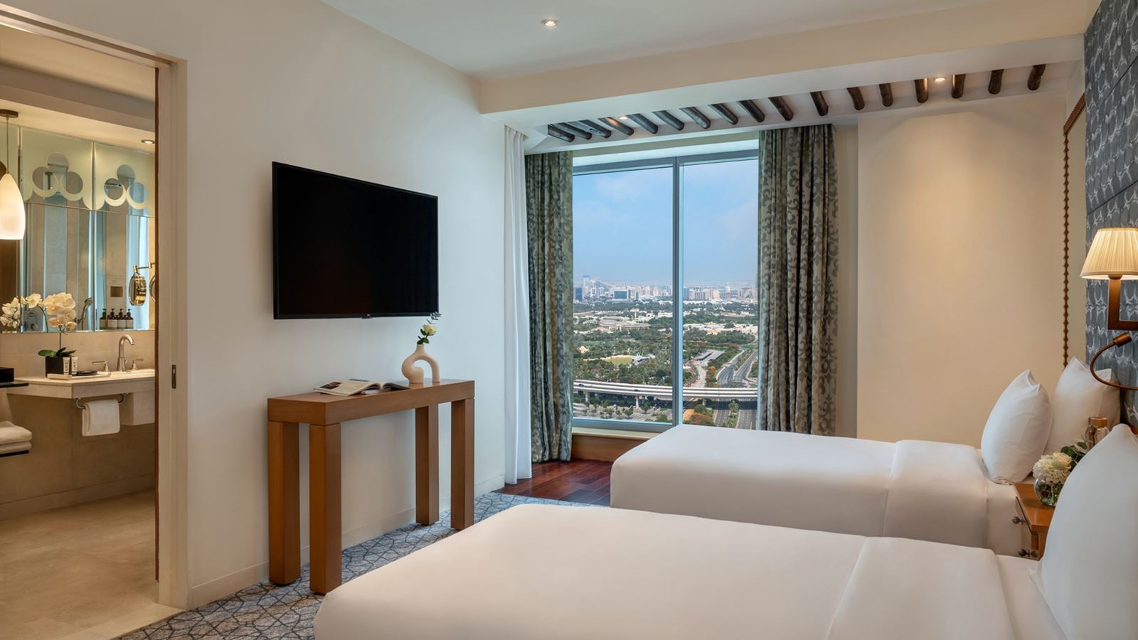 rooms-fully-furnished-three-bedroom-hotel-suite