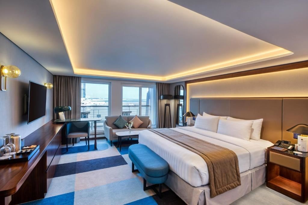 rooms-captains-room-with-balcony