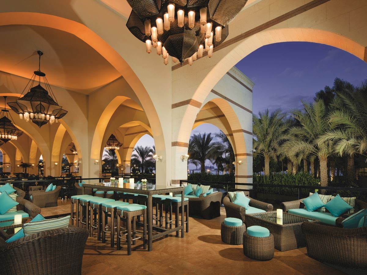 restaurants-club-lounge-club-guests-only