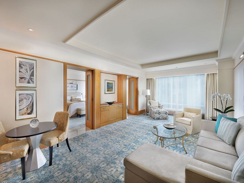 rooms-executive-suite